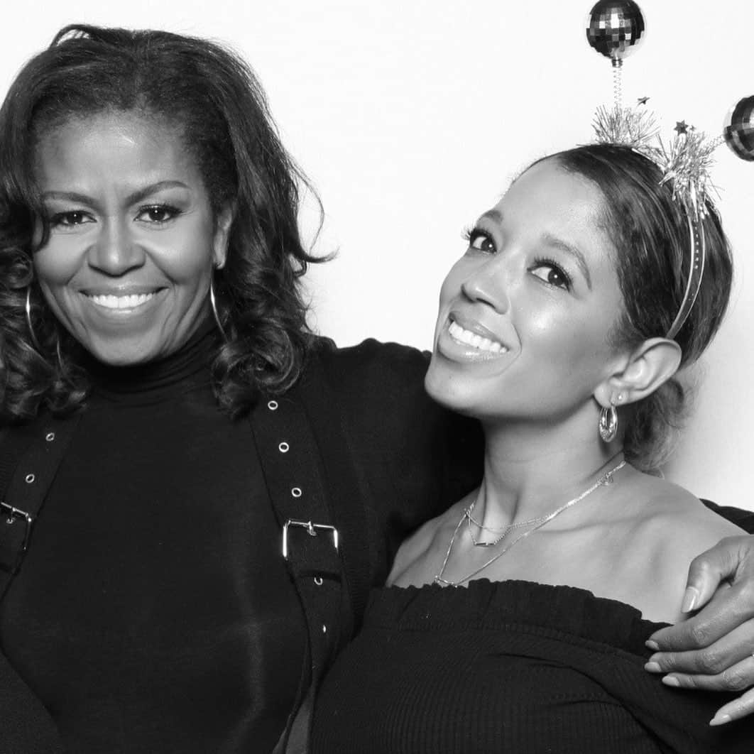 ミシェル・オバマさんのインスタグラム写真 - (ミシェル・オバマInstagram)「On this surprise episode of The #MichelleObamaPodcast, I talk with three very special women from my team over the years: Chynna Clayton (@just_chynna), Yene Damtew (@yenedamtew), and Kristin Jones (@insideprojectsco). Although they’re a couple decades younger than me, I've counted on them time and time again. I’m just so proud of who they’ve become and I’m so grateful to count them as friends. Ones that have lifted me up in tough times and have also kept me hip over the years. So if you have some special people in your life, especially if they’re a little bit younger than you, I hope you’ll take some time today to talk to them and hear what’s on their mind. I’d love to hear about your mentor or mentee and the best advice they’ve shared with you in the comments!」9月11日 5時30分 - michelleobama