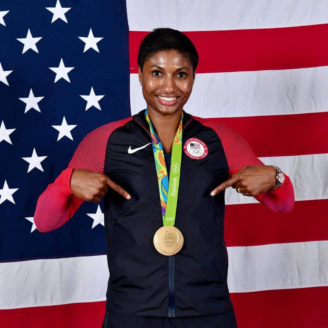 USA Basketballさんのインスタグラム写真 - (USA BasketballInstagram)「Show some birthday love to the one & the only @mccoughtry! 🤞🇺🇸 #USABfamily」9月11日 6時18分 - usabasketball