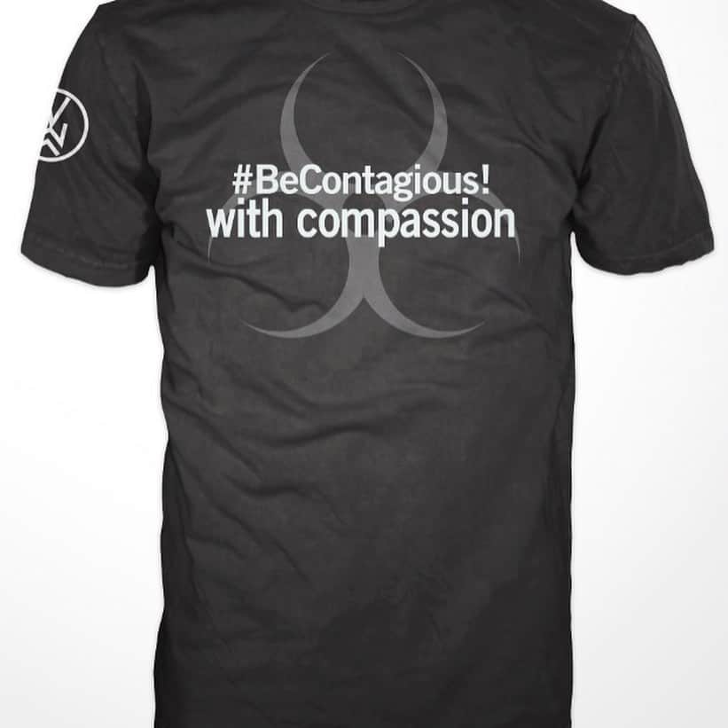 ヴィクター・ウッテンさんのインスタグラム写真 - (ヴィクター・ウッテンInstagram)「VW One Day Birthday Sale #BeContagious! T-Shirt only $9.11 on 9/11/2020 until midnight EDT  In an era when we are told to keep our distance in order to stop the spread of a virus, there are some things that actually need to be spread around. So, be contagious with positivity while wearing these specially designed T-shirts.  Based on Victor Wooten’s idea of spreading goodness throughout the world, join the Band and do just that. Wear them loud and proud and BeContagious!  On Sale Tonight at Midnight!  Comes in four styles: •Respect •Compassion •Empathy •Kindness」9月11日 7時09分 - victorwooten
