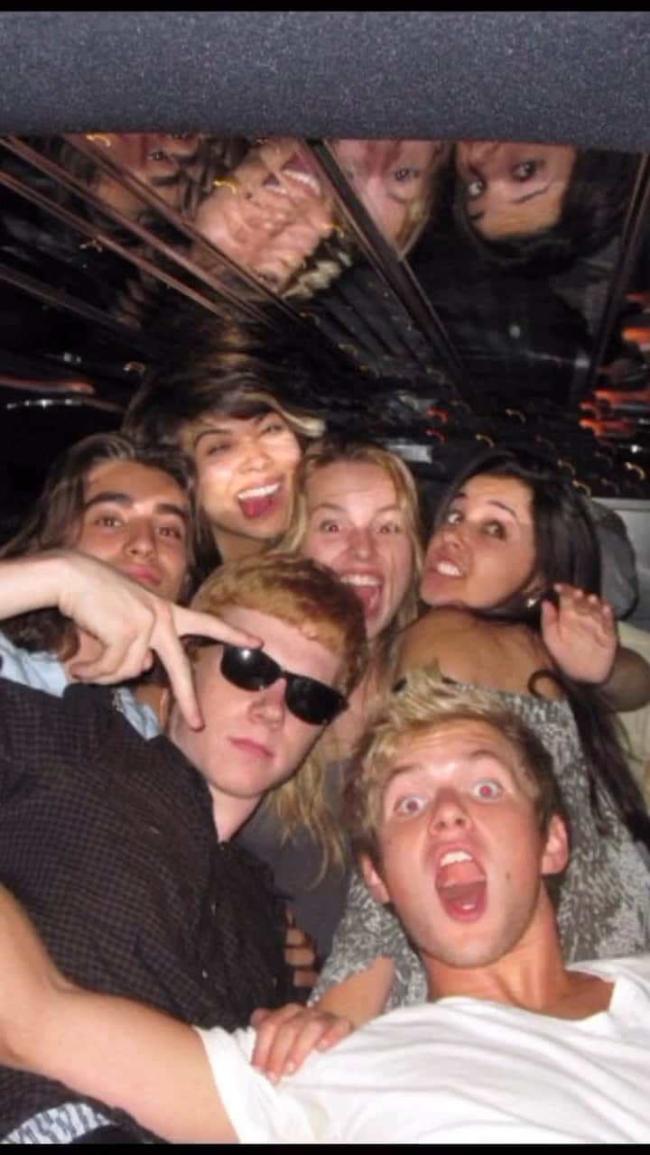 ブレイク・マイケルのインスタグラム：「Just found a ton of unreleased #lemonademouth photos 😮😁🍋👄」