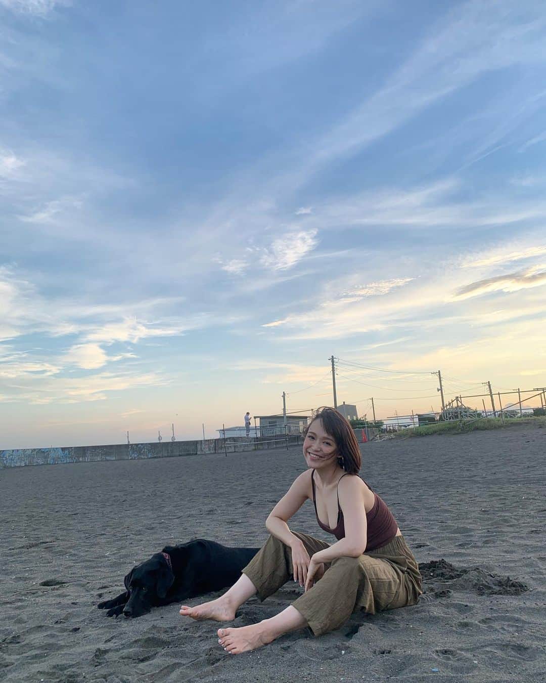 Soweluのインスタグラム：「Smile  #bluesky #loveyourself」