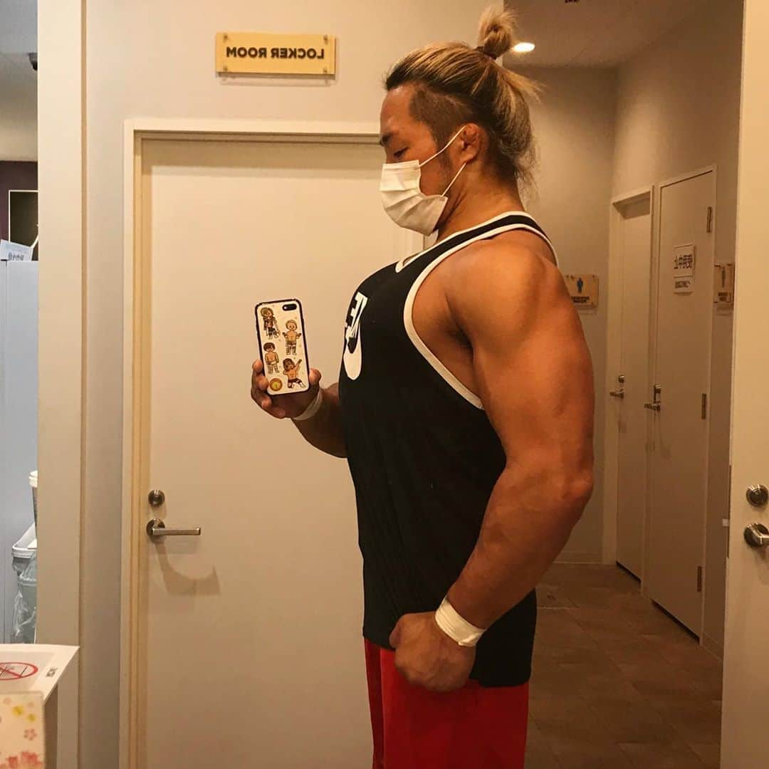 棚橋弘至さんのインスタグラム写真 - (棚橋弘至Instagram)「#胸 トレ。 #chestday #gethuge 💪」9月11日 11時55分 - hiroshi_tanahashi