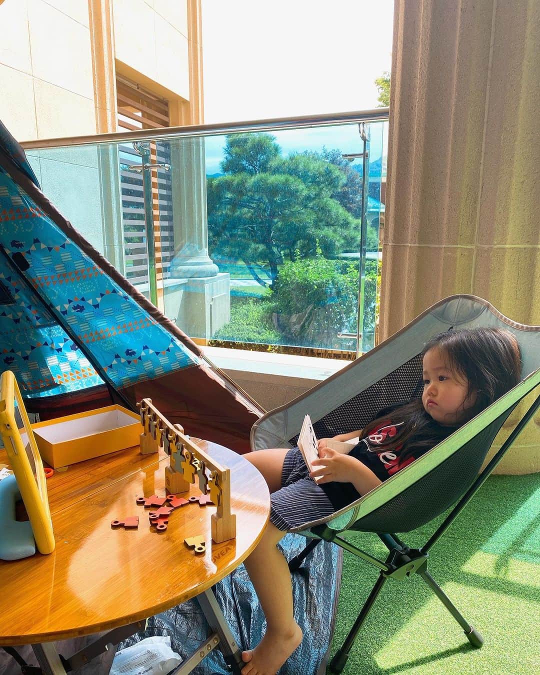パク・キョルのインスタグラム：「. 한나언니가 보내준사진📸  너무 귀여워서 안올릴수가 없다🤦‍♀️ 우리 귀요미❤️🧡💛💚💙」