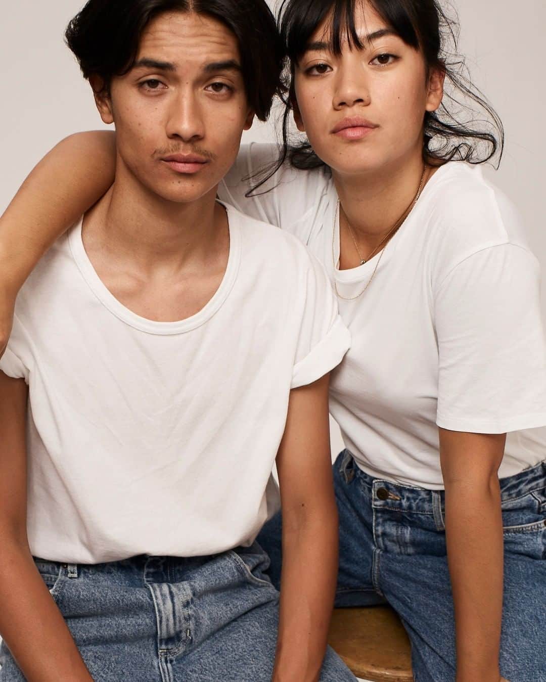 アメリカンビンテージのインスタグラム：「Part of American Vintage's DNA from the start, the brand's unisex approach to cultured clothing takes on a twin twist this season. Male and female blur the lines and reinvent their own rules. ___ #AmericanVintage #FW20 #vestiairemixte #unisexwardrobe」