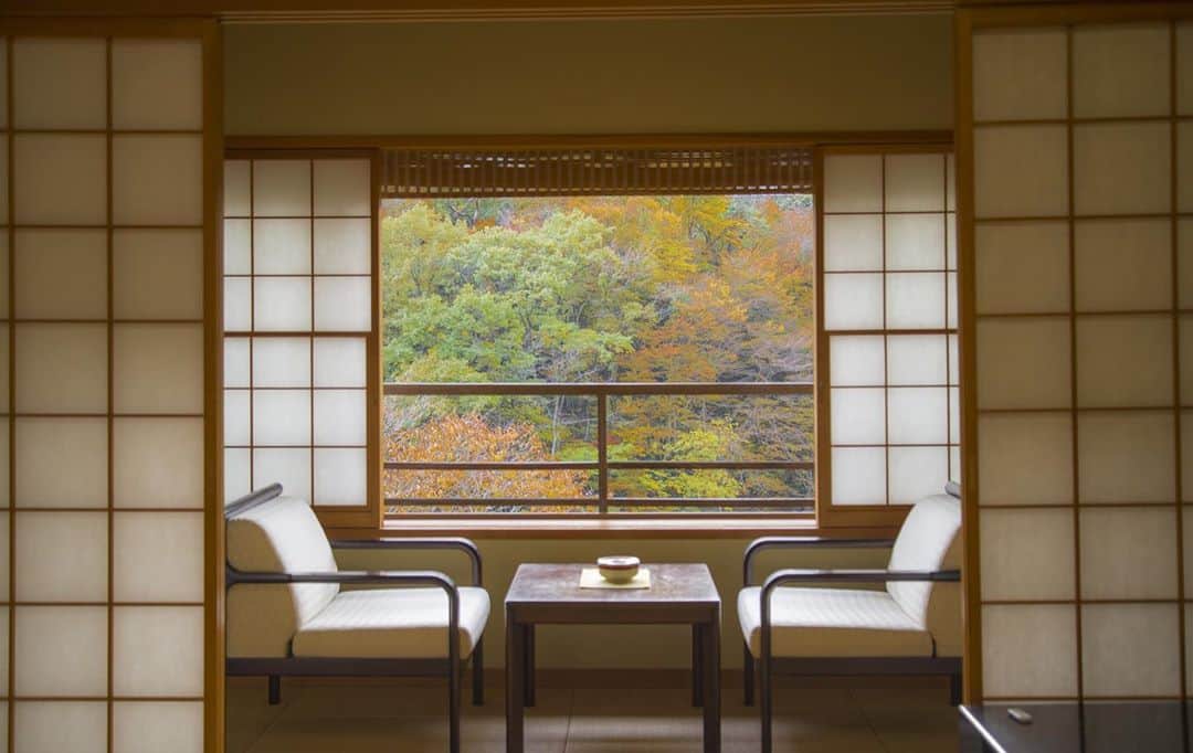 TOBU RAILWAY（東武鉄道）さんのインスタグラム写真 - (TOBU RAILWAY（東武鉄道）Instagram)「. . 🚩Yunokami Onsen - Aizu, Fukushima . . [Yunokami Onsen, Aizu’s Unexplored Onsen (Hot Spring) Area] . Yunokami Onsen is an onsen area located in Minami-aizu. As this area is surrounded by rich nature, you can enjoy very beautiful scenery during the autumn leaf season. Our recommended ryokan (Japanese-style hotel) in Yunokami Onsen is “Toryukan”. It has outdoor family baths, as well as baths with hot spring water in the guest rooms, so you can relax and enjoy an onsen in a private space. How about having “Yunokami Onsen” as a destination on your next trip to Japan? . #visituslater #stayinspired #nexttripdestination . . . #fukushima #aizu #yunokamionsen #japantrip #travelgram #tobujapantrip #unknownjapan #jp_gallery #visitjapan #japan_of_insta #art_of_japan #instatravel #japan #instagood #travel_japan #exoloretheworld #ig_japan #explorejapan #travelinjapan #beautifuldestinations #toburailway #japan_vacations #onsen #japan_autumn #藤龍館 #toryukan #ryokan」9月7日 15時33分 - tobu_japan_trip