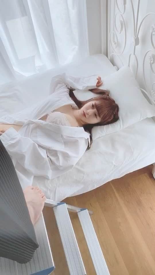 朽木若菜のインスタグラム：「写真集オフショット❸🤍🤍🤍」