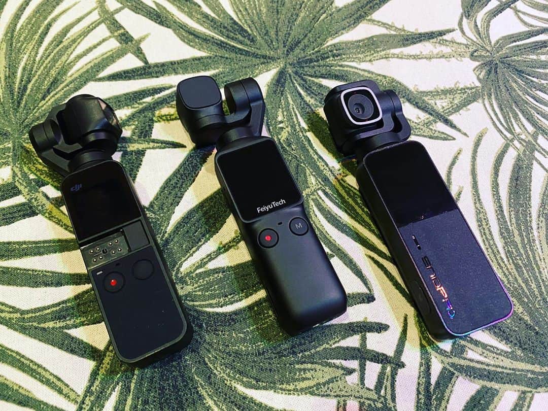 tokuのインスタグラム：「当たり前だけど、操作方法が各種違うので戸惑う。  #dji #ozmopocket #feiyutech #feiyupocket #snoppa #sp#snoppavmate」