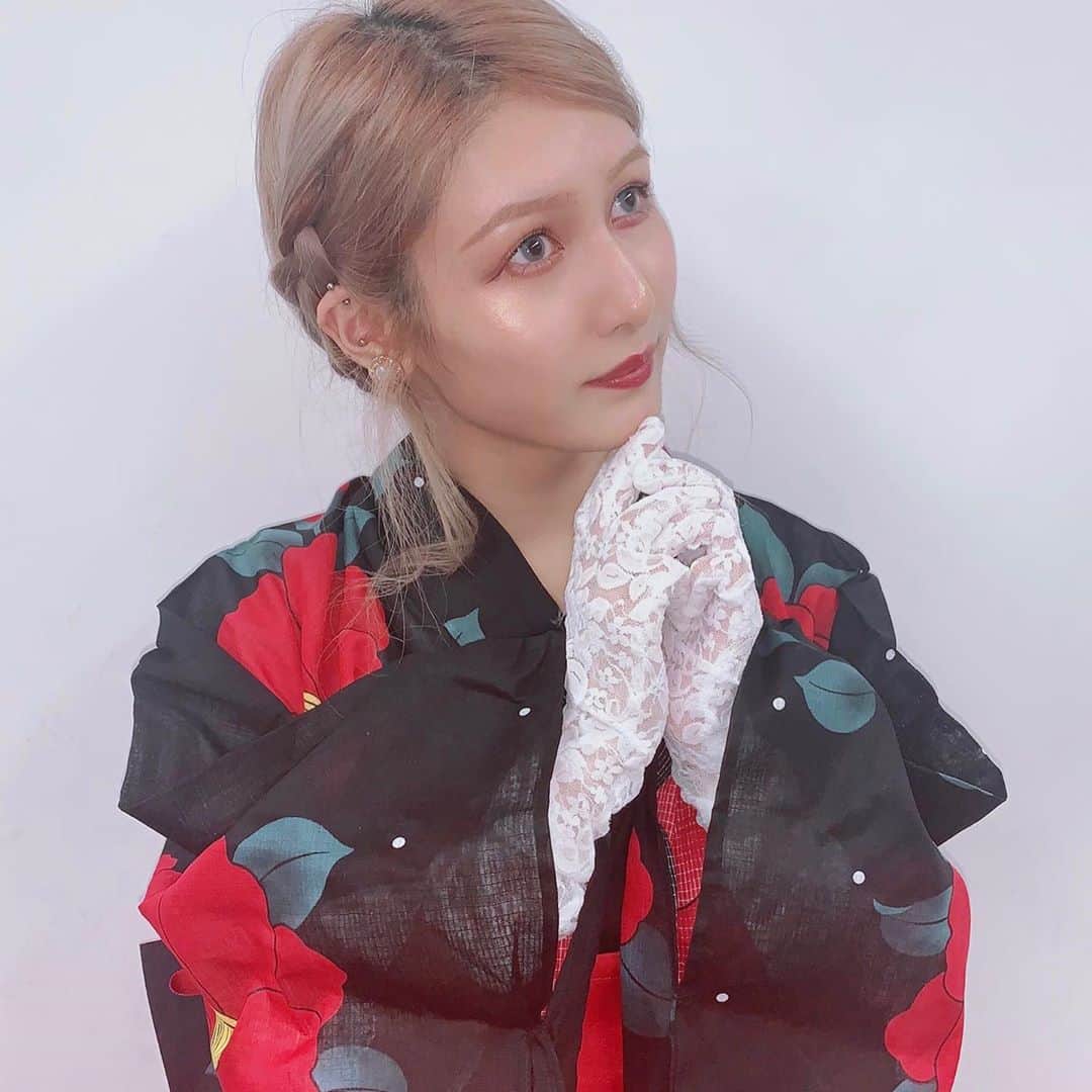 仮眠玲菜のインスタグラム：「♥️🖤🤍  #浴衣」