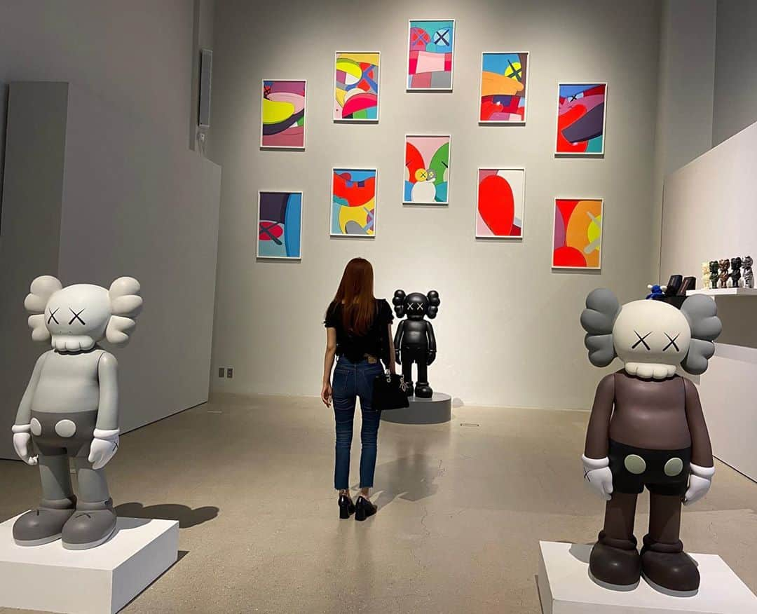 パク・ギュリさんのインスタグラム写真 - (パク・ギュリInstagram)「#KAWS - The Signature XX」9月7日 16時47分 - gyuri_88