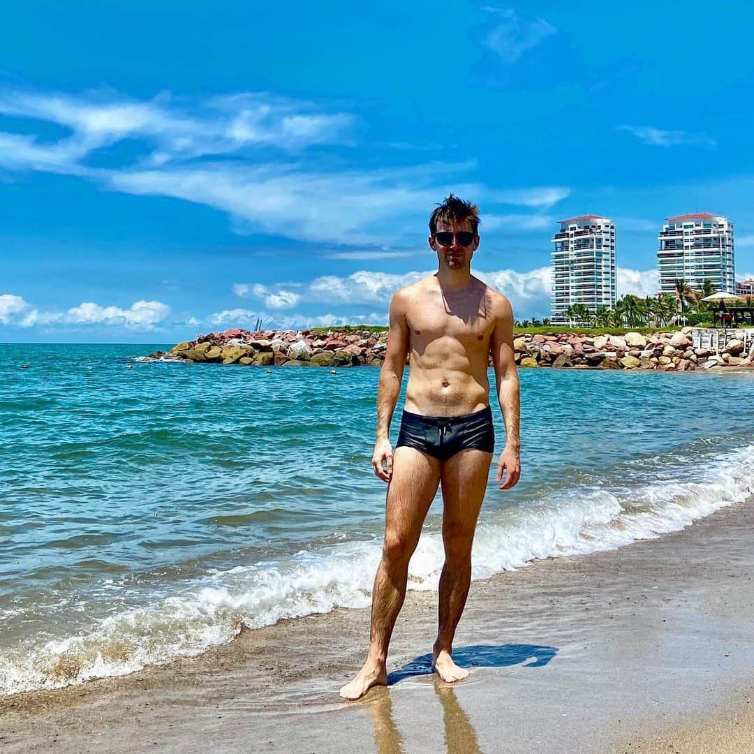 ダグラス・ラザノさんのインスタグラム写真 - (ダグラス・ラザノInstagram)「Gracias, PV! Looking forward to the next trip! #puertovallarta #mexico #laborday2020」9月7日 8時02分 - douglasrazzano