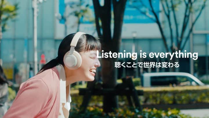 のインスタグラム：「あなたなら、こんな時、何を聴きたい？ Spotifyは音楽からポッドキャストまで、 すべての「聴きたい」にこたえます。 Listening is everything  #聴くことで世界は変わる #Spotify」