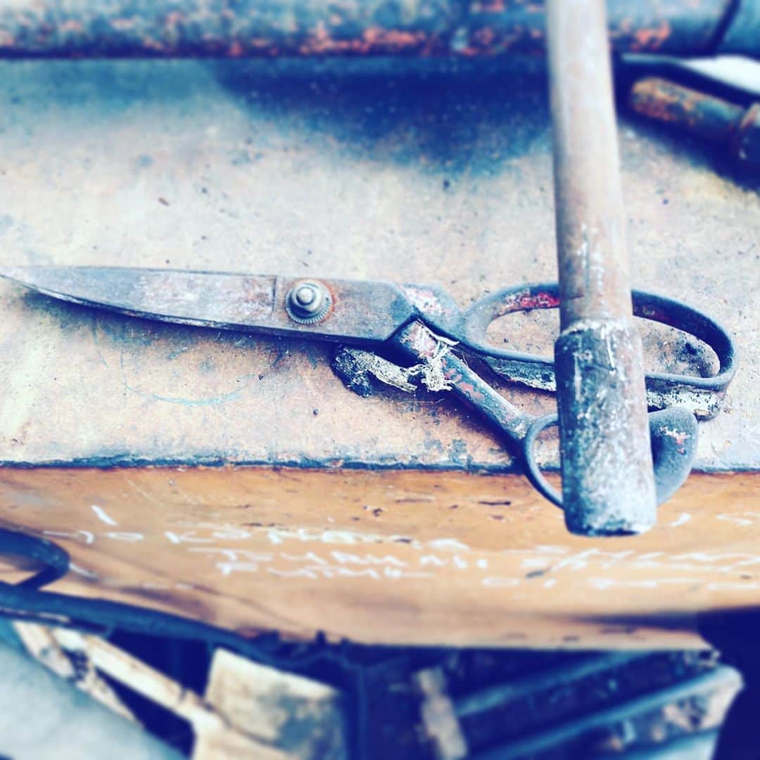 のインスタグラム：「#scissors #old #vintage #classic #hope」