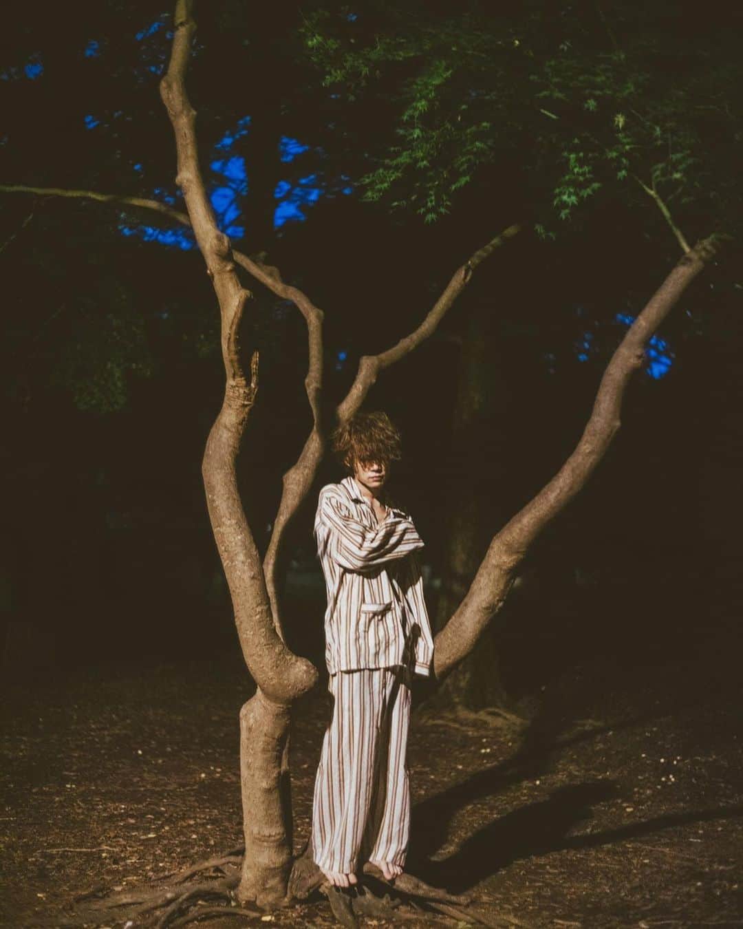 花沢将人のインスタグラム：「🌏🪐🌿🌒」