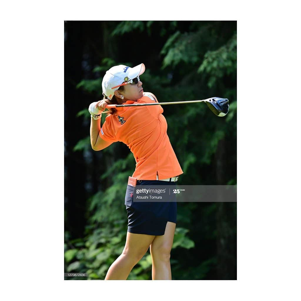 宮里美香さんのインスタグラム写真 - (宮里美香Instagram)「*** JLPGA4戦目⛳️ ゴルフ5レディスゴルフトーナメント終わりました！！ . 大会を主催してくださった、 ゴルフ5様、そして大会関係者の皆様、大変な状況の中、開催してくれたことにとても感謝しています。本当にありがとうございました✨ . . 初めてのみずなみコースで、今季初のTOP10フィニッシュ！！素直に嬉しいです😊手応えを感じた1週間でした！今週は、メジャー大会です。連戦が続きますが、体調管理をしっかりして臨みたいと思います😎🔥 . . #jlpga #golf  #ゴルフ5レディス #今季初 #top10 #引き続き頑張ります」9月7日 10時11分 - mikamiyazato_official