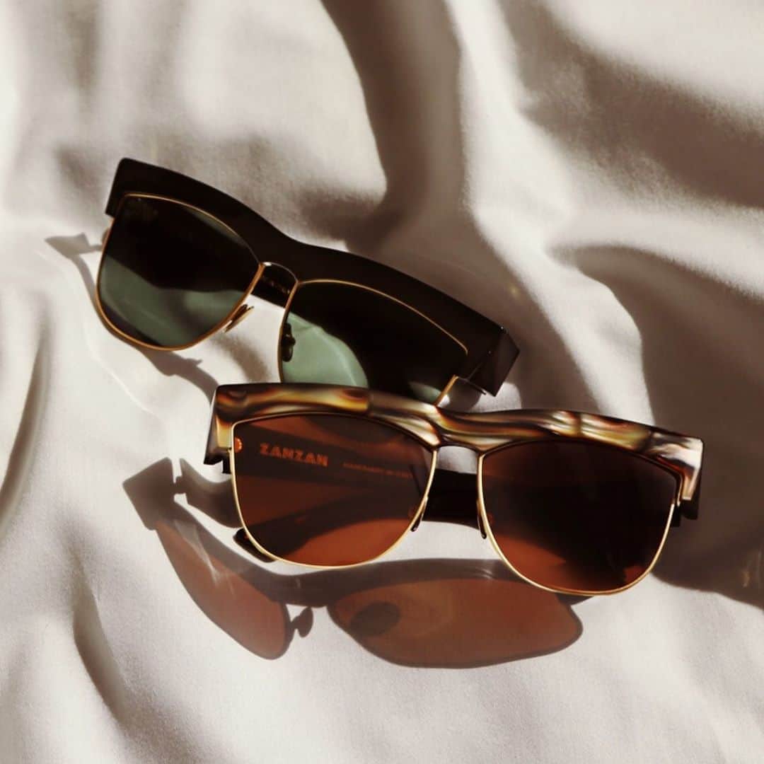 Meganさんのインスタグラム写真 - (MeganInstagram)「Our flattop frame MODOTTI 〰 handmade in limited editions in Italy 🕶 . . . . #サングラス #선글라스 #lunettes #occhiali #sunglasses #eyewear #handmadeinitaly #slowfashion #buybetterbuyless #zanzaneyewear」9月7日 17時03分 - zanzan_domus