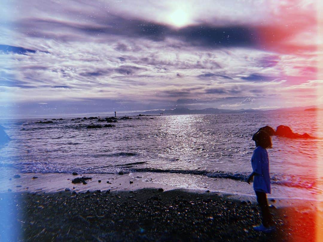 Leeさんのインスタグラム写真 - (LeeInstagram)「アプリ使ったらまた違う感じに撮れた〜   #filmcamera #hujicam #フィルムカメラアプリ」9月7日 11時52分 - lee_nova_10