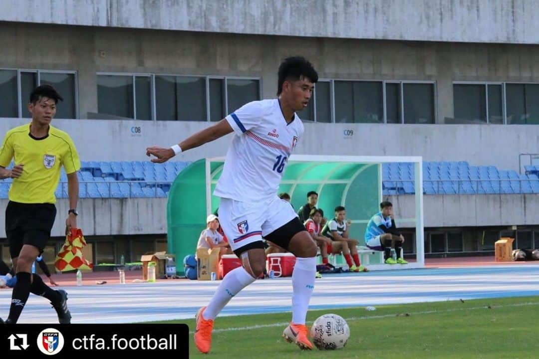 一柳夢吾さんのインスタグラム写真 - (一柳夢吾Instagram)「#Repost @ctfa.football with @make_repost ・・・ 中華隊今日(6日)與台中Futuro進行練習賽，最終比數中華隊4:1台中Futuro。  上半場 中華隊 26" 陳昭安   中華隊 41" 李祥偉   台中Futuro 45" 李茂   下半場  中華隊 55" 高偉傑    中華隊 86" 高俊鴻  賽後王家中總教練對於本場比賽中華隊的表現覺得還不錯，有把這階段集訓中所訓練的進攻內容展現出來，後場的組織進攻還有加強的空間，當然國內練習賽的強度跟張力不像國際賽那麼高，幾波創造出來不錯的攻擊機會未能把握住，是未來要更加注意的地方。最後也感謝前來觀賞支持的球迷朋友以及對手台中Futuro。  台中Futuro Taichung Football Academy  中華隊在9月8日周二晚間19:00在高雄國家體育場將會與高市台電進行第二場練習賽，歡迎球迷朋友進場觀賞比賽。」9月7日 12時04分 - yugo_ichiyanagi