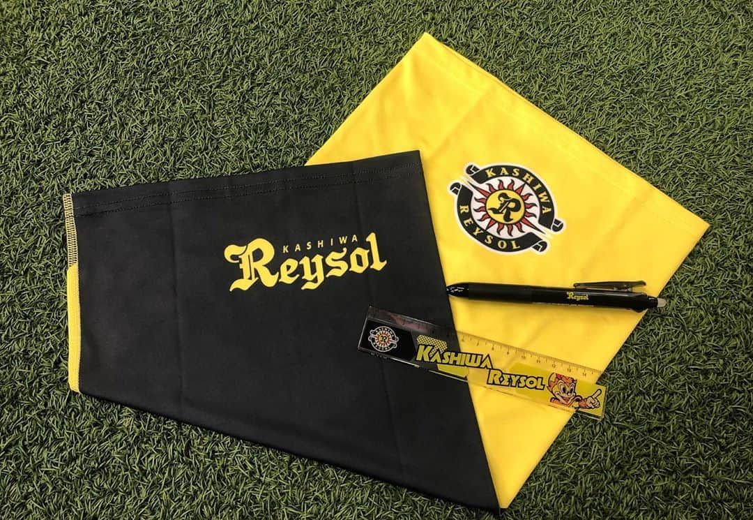 柏レイソルさんのインスタグラム写真 - (柏レイソルInstagram)「09.09 Wed. new arrival✔️ #reysol #kashiwa #sunation #0909発売 #ネックゲイター #フリクション #定規」9月7日 12時10分 - kashiwareysol_official