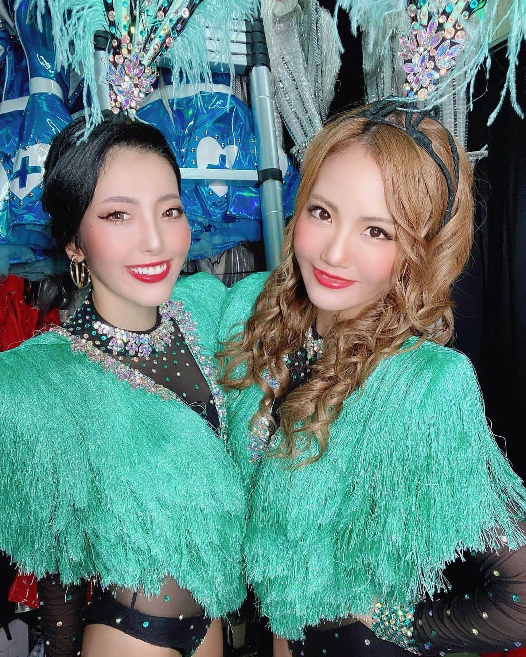 KARENのインスタグラム：「、 新作の衣装素敵ー(*⃙⃘´꒳`*⃙⃘) バーレスクの衣装は本当に豪華( ﾉД`) 、 #バーレスク東京 #バーレスク #バーレスク東京かれん #六本木 #ショーパブ #ショー #ダンス #burlesque #ショーガール #エンターテインメント  #burlesquetokyo #dance #roppongi #xoxo #girl #me #l4l #show #showgirl #dance #dancer #japan #japanesedancer #instagood #おうち時間　#stayhome #ダンス好きな人と繋がりたい」