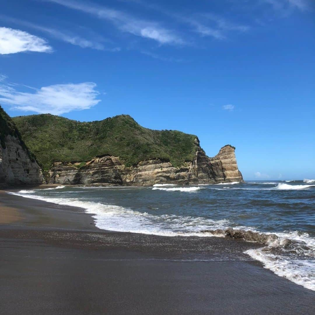 ボビー・オロゴンさんのインスタグラム写真 - (ボビー・オロゴンInstagram)「海は最高」9月7日 13時15分 - bobby.1.official