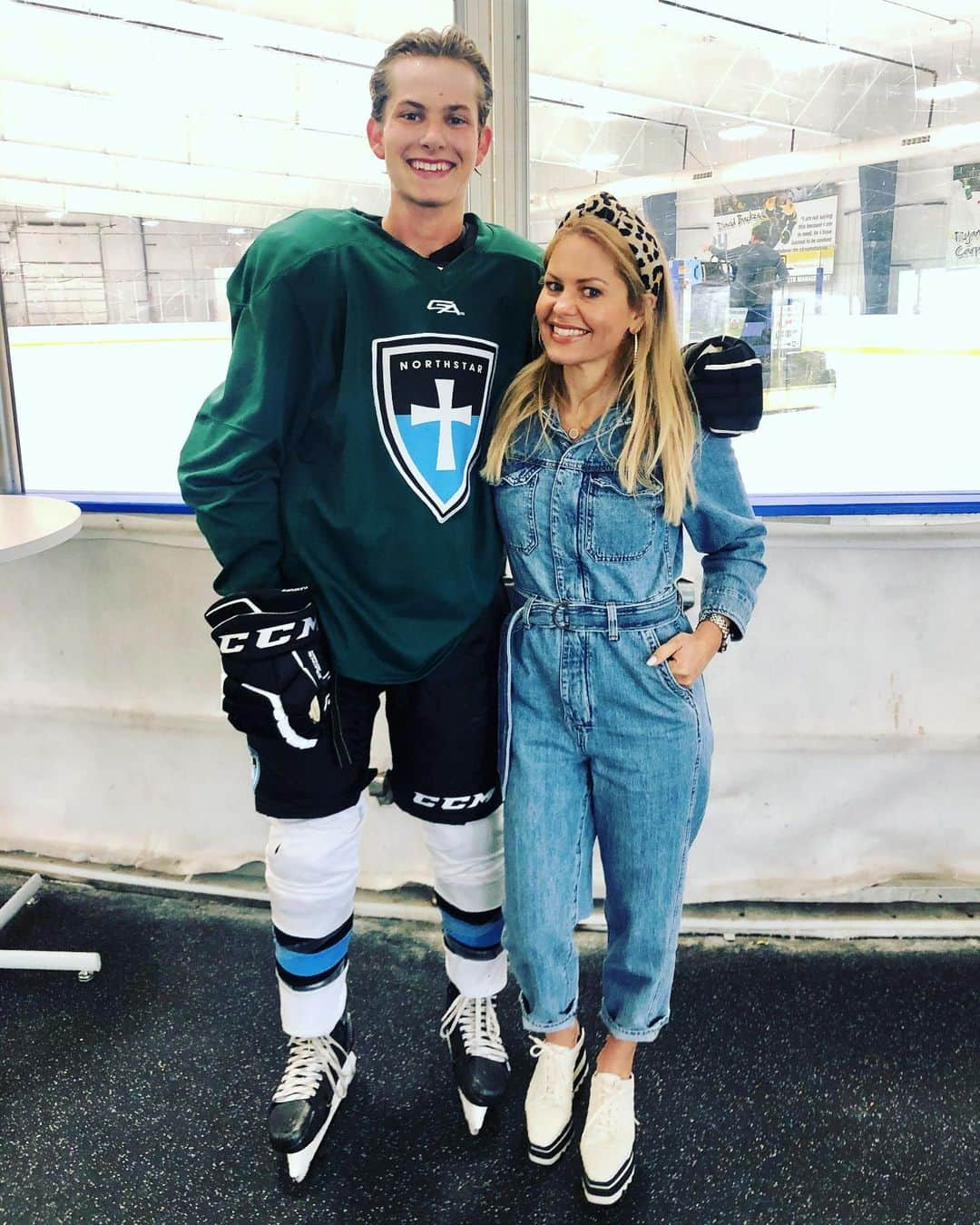 キャンディス・キャメロン・ブレさんのインスタグラム写真 - (キャンディス・キャメロン・ブレInstagram)「What a weekend! So proud to drop my baby off for his senior year. @Maksim.bure , you’re one incredible young man and I’m so proud of all your hard work this summer. You’re a follower of one, God almighty, and leader of many men. You’re a lover, a fighter, kind, strong, and have a heart of gold. That smile of yours is EVERYTHING! Go get ‘em in Jesus’ name. Go @northstar.knights !! @fcahockey #proudmama #hockeymom #prayingmom」9月7日 13時16分 - candacecbure