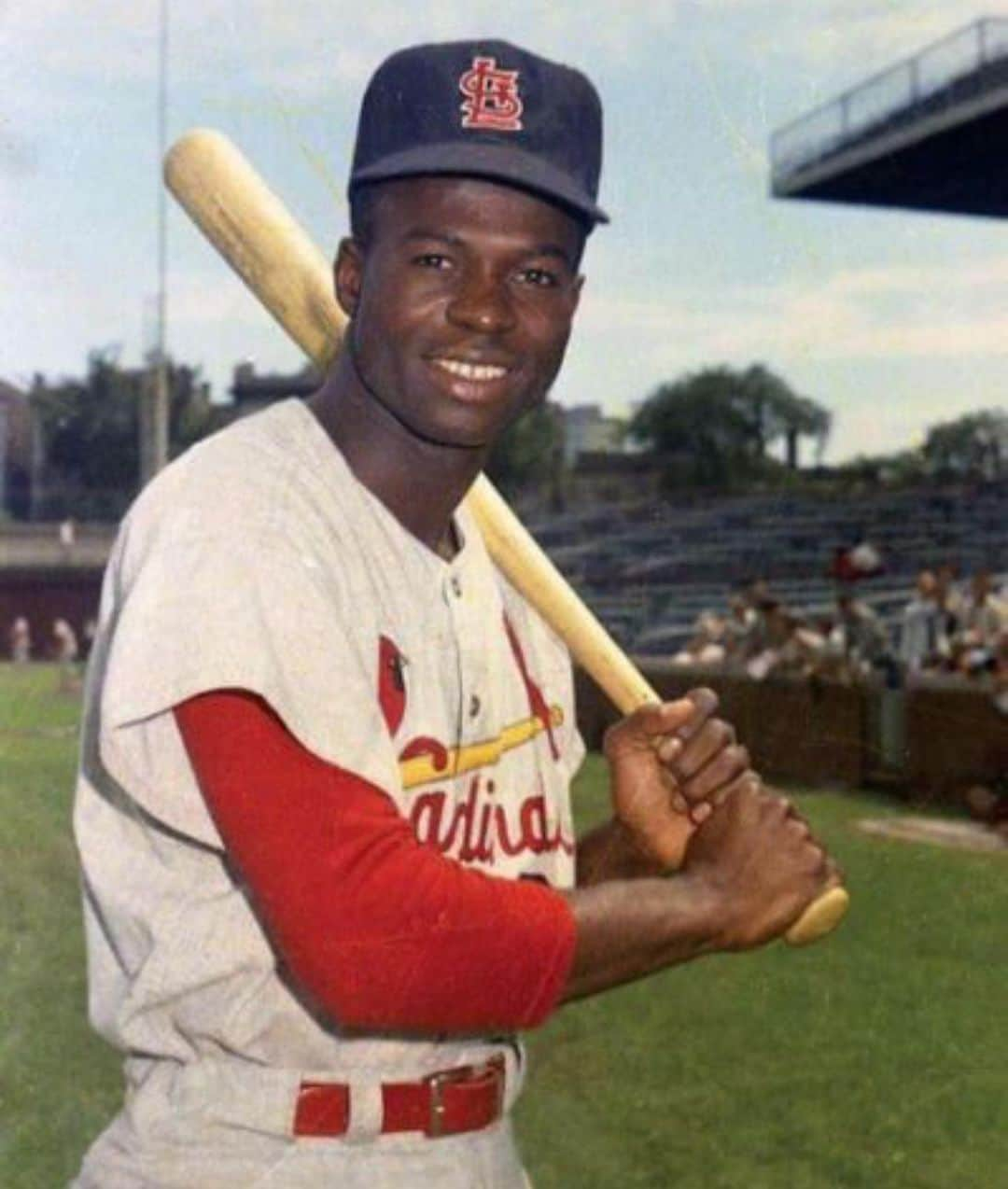 アンディー・コーエンさんのインスタグラム写真 - (アンディー・コーエンInstagram)「LOU! LOU! LOU!!!!!! Love you forever, Lou Brock... king of the stolen base and forever Cardinal legend. I still proudly have my Brock-a-brella. #RIPLOU」9月7日 13時30分 - bravoandy