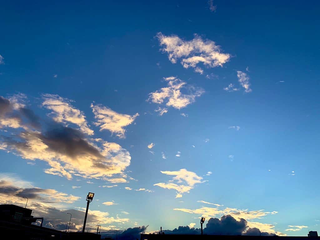 山根綺さんのインスタグラム写真 - (山根綺Instagram)「あしたも  #ファインダー越しの私の世界 #夏の思い出 #夏空 #晴れ #sky #skyblue #skyphotography」9月7日 14時19分 - yaya_usap