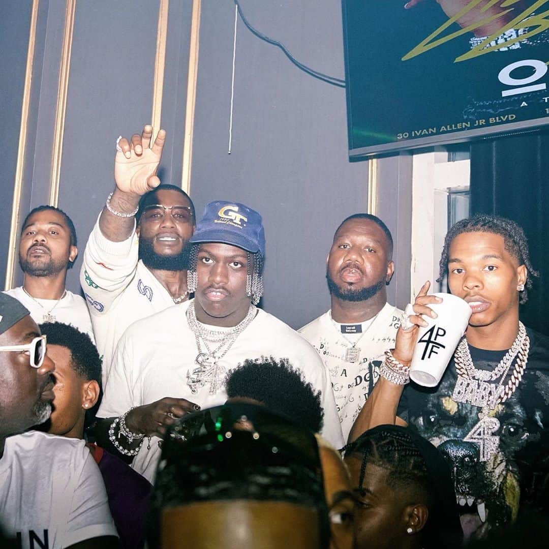 グッチ・メインのインスタグラム：「The Glacier Gang #QC/1017 🥶」