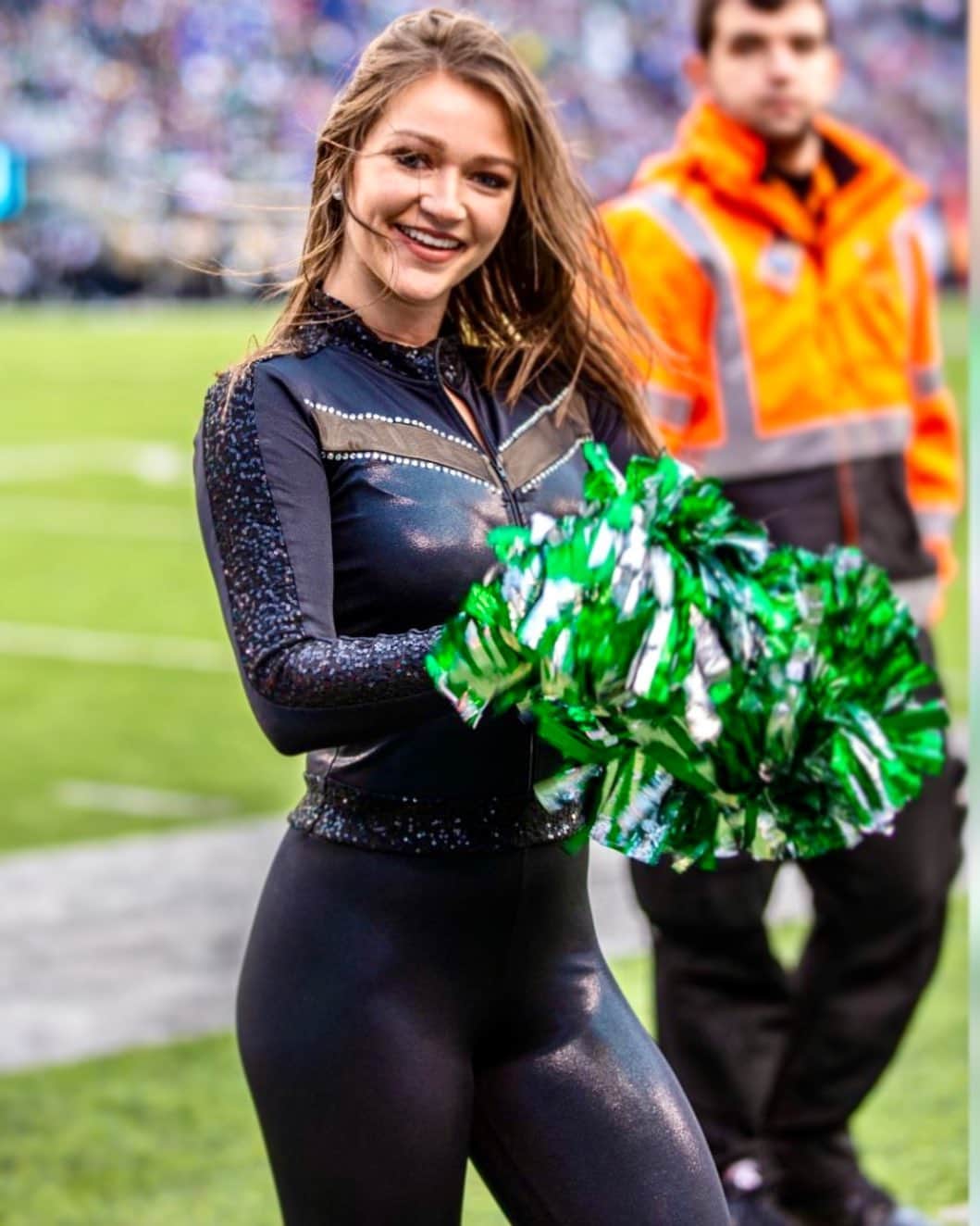 Jets Flight Crewのインスタグラム：「Happy Labor Day Jets Nation💚! #staysafe #jetsflightcrew」