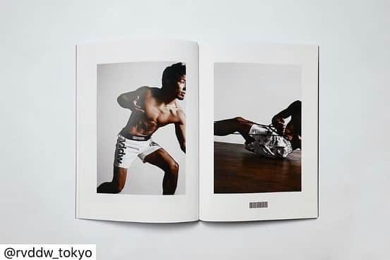 岡田遼さんのインスタグラム写真 - (岡田遼Instagram)「秋冬カタログスタートです rvddw 2020 AW COLLECTION「POSSIBILITY」LOOKBOOK photoby @bbjdc  from @rvddw_tokyo  @reversal_harajuku  #2020aw #collection #possibility  #book #lookbook #rvddw #tokyo #japan#apparel #sports #brand #street #workout #activewear #gymwear #martialarts #mma #jiujitsu #karate #kickboxing #grappling #wrestling #rugby #running」9月8日 1時03分 - ryookada14