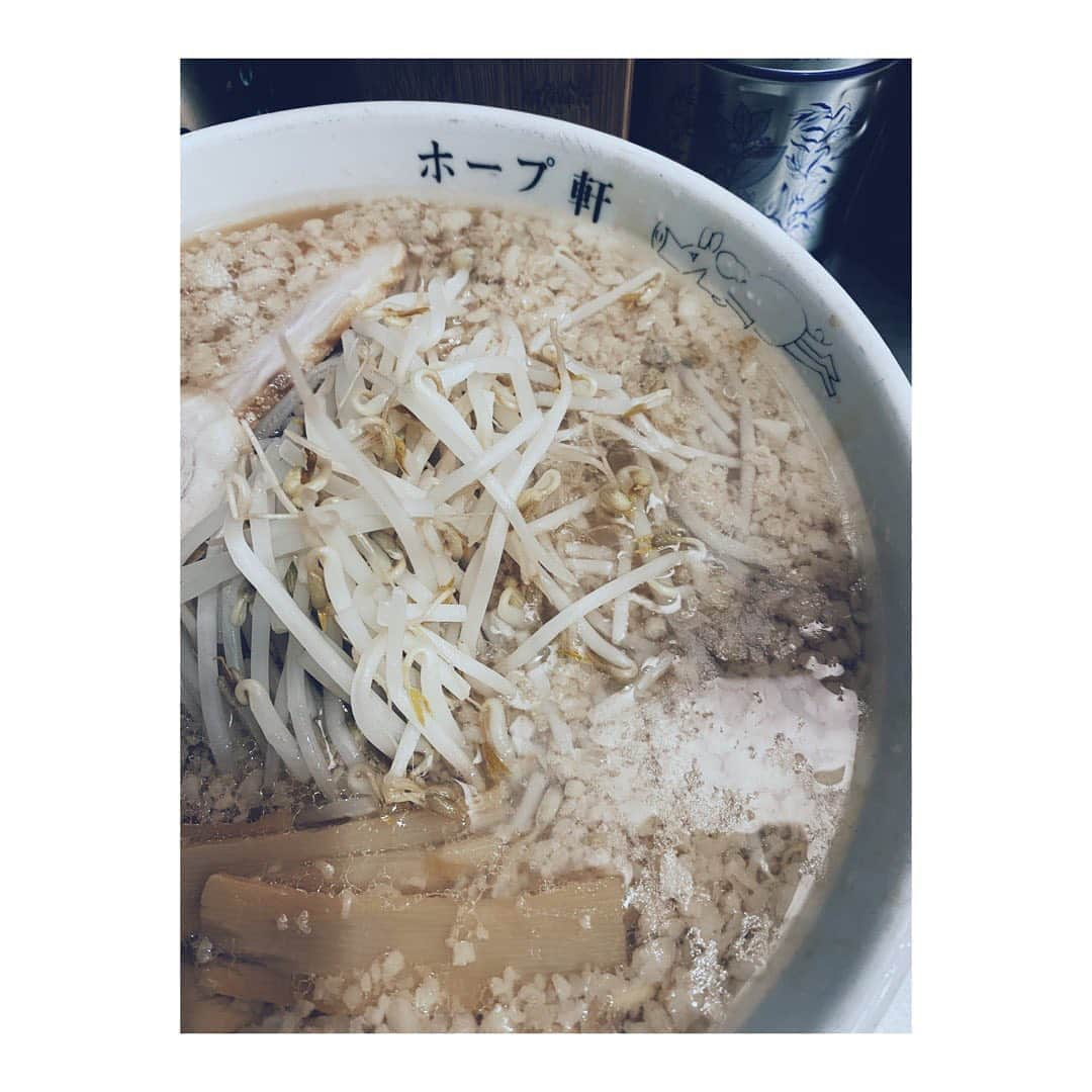 柏木作夢さんのインスタグラム写真 - (柏木作夢Instagram)「そういえば久しぶりにラーメン食べた🍜 ・・・・・・・・・・・・・・・・・・・・・・・ #ラーメン #ラーメンパトロール #ホープ軒 #千駄ヶ谷 #麺 #ヌードル #ランチヌードル #ヌードルランチ #東京 #ラーメン部 #foodporn」9月8日 1時26分 - samukashiwagi