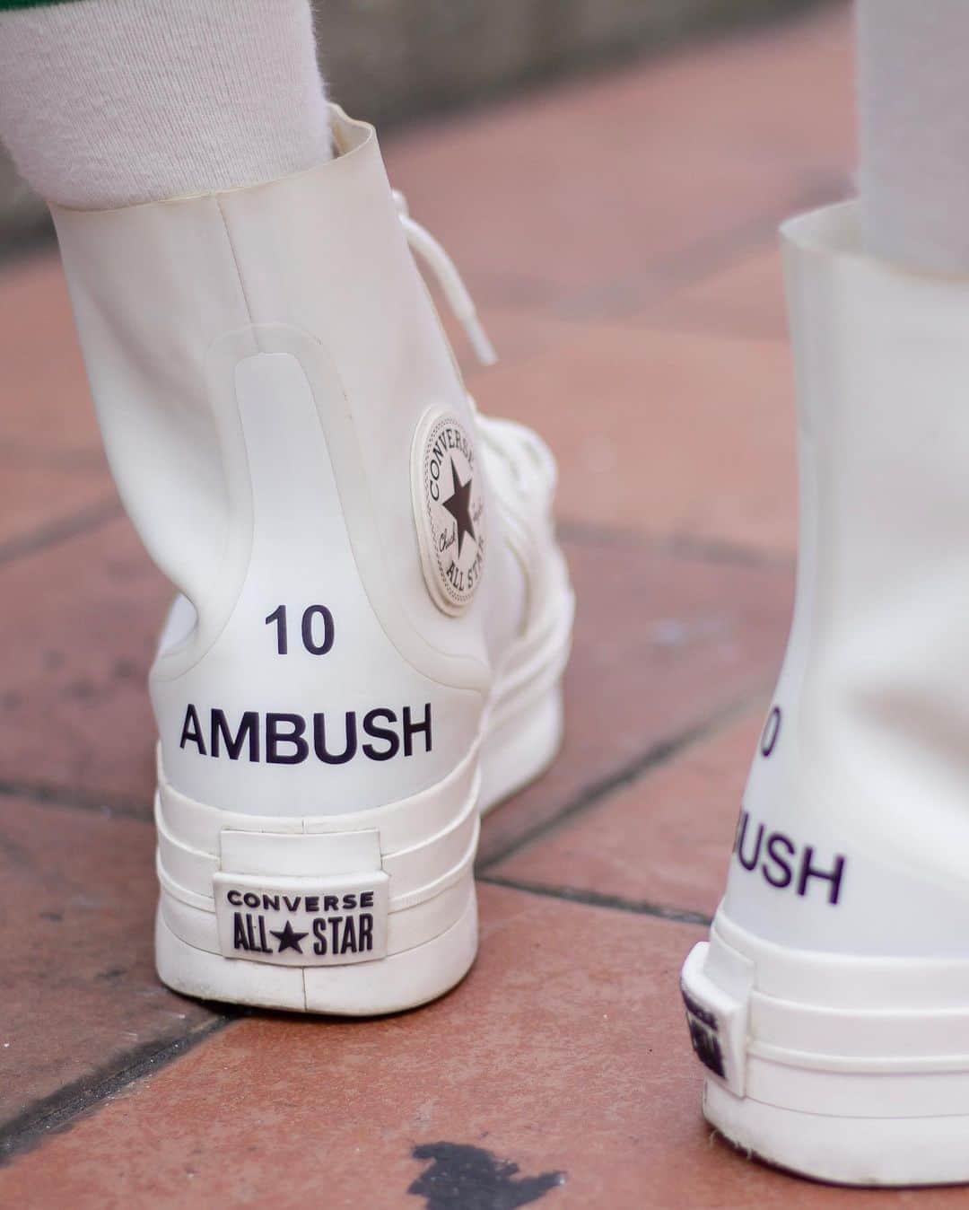 Fashionsnap.comさんのインスタグラム写真 - (Fashionsnap.comInstagram)「【#スナップ_fs】 Name ロン Shirt #JILSANDER Pants #FUMITOGANRYU Bag #COMMEdesGARCONS Shoes #CONVERSE × #AMBUSH Watch #PaulSmith Hat #CA4LA Necklace #GUCCI  #fashionsnap #fashionsnapwo_men」9月7日 17時26分 - fashionsnapcom