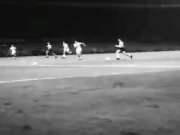 ヨハン・クライフのインスタグラム：「#OTD in 1⃣9⃣6⃣6⃣, young Johan (19 years old) made his debut for the Dutch national team in a European qualifying match against Hungary in which Johan scored the second goal. Good luck @onsoranje tonight! ⚽️ #nedita #CruyffLegacy  🎥 @nossport 📷 @anpfoto.nl @onsoranje」