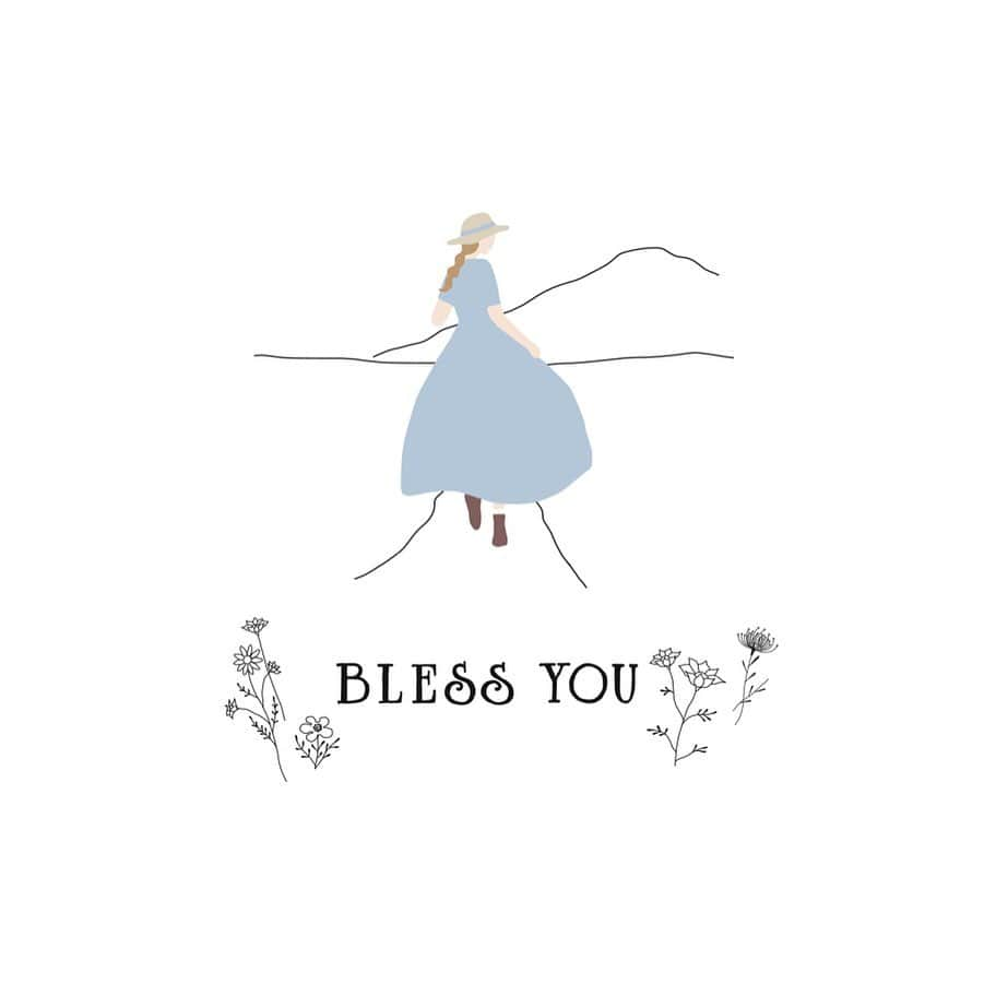 moekoのインスタグラム：「お知らせ🌼 "BLESS YOU"というマヌカハニーのキャンディ(タブレット)のパッケージをデザインしました！ ㅤㅤㅤㅤㅤㅤㅤㅤㅤㅤㅤㅤㅤ パッケージは2種類、気軽なギフトにとってもおすすめです◎どちらもお気に入り！♡ 味もとっても美味しくて、殺菌・抗菌作用のあるマヌカハニーのキャンディ(タブレット)🍯 "BLESS YOU"というサイトで販売されているので、 詳細はタグ付けしているアカウントからチェックしてください☺︎ ㅤㅤㅤㅤㅤㅤㅤㅤㅤㅤㅤㅤㅤ #BLESSYOU #マヌカハニー #マヌカハニーキャンディー #ギフト #プチギフト #pr」