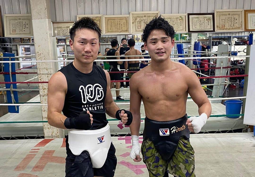 京口紘人のインスタグラム：「. . . 昨年に試合をした久田哲也選手とスパーリングしました . . 久田さんありがとうございました . . いやー、楽しかったな . . #京口紘人 #hirotokyoguchi  #boxing」
