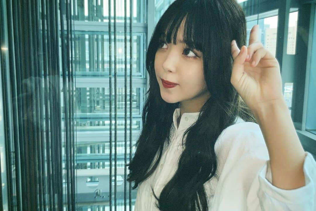 高橋有紀のインスタグラム：「会うたびに髪型ガラッと変わってる✌️」