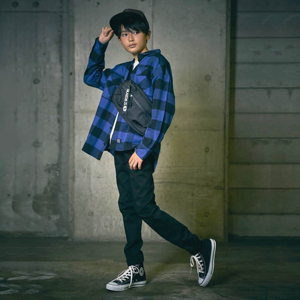 GLAZOSのインスタグラム：「. GLAZOS AW new items . #GLAZOS シーズンスタイルでも着用 ライトアウター、チェックシャツなど 気温が不安定になる9月から着られるアイテム 続々入荷しております◎ . アイテム情報は ぜひサイトのほうチェックしてみてください～ . #boy #kids #fashion #summer #小学生 #中学生 #wear #男の子 #ボーイズファッション #コーデ #プチプラ #autumn #outer #jacket #アウター #秋冬 #小学生男子 #秋 #新作」