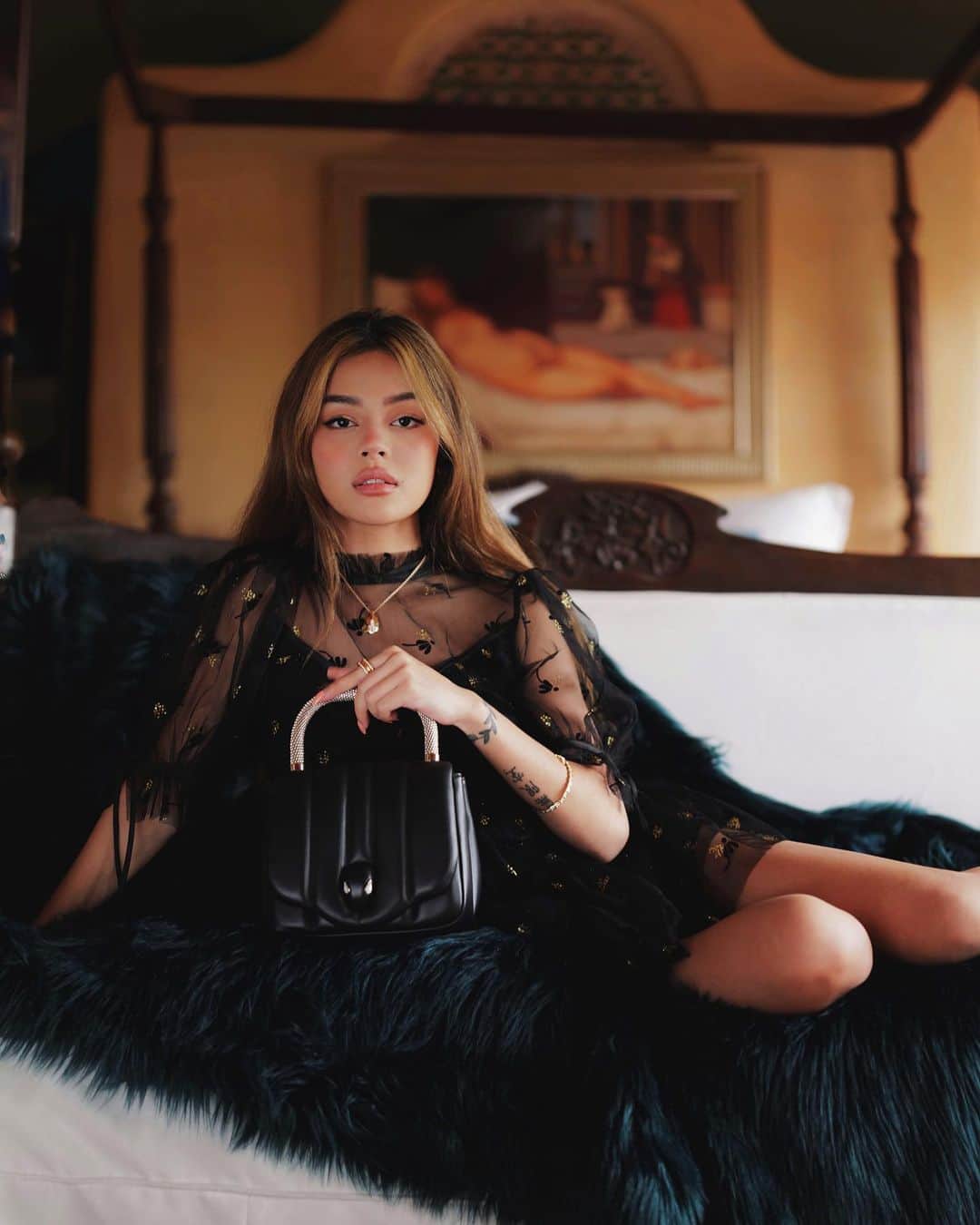 リリーマイマックのインスタグラム：「Fierce & bold. The new & limited @bulgari x @ambush_official serpenti collection 🐍」