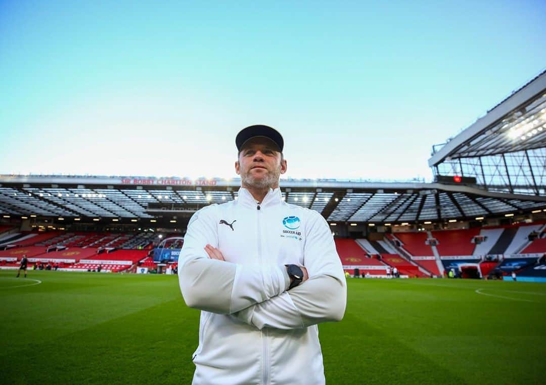 ウェイン・ルーニーさんのインスタグラム写真 - (ウェイン・ルーニーInstagram)「Great to be back at Old Trafford for @socceraid last night. A record amount raised for @unicef_uk that will help children around the world. Thanks to everyone that donated 🙌🌎💙 #SoccerAid」9月7日 19時35分 - waynerooney