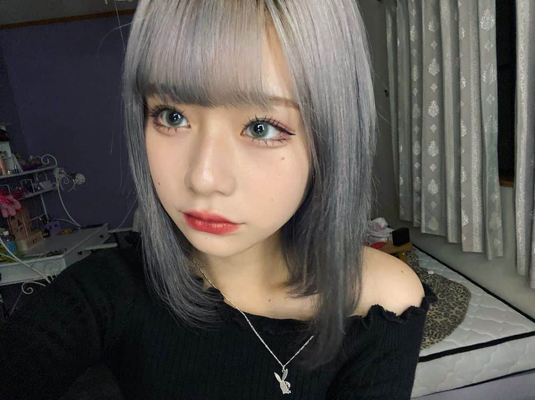 かれんのインスタグラム：「振られると可愛くなる」
