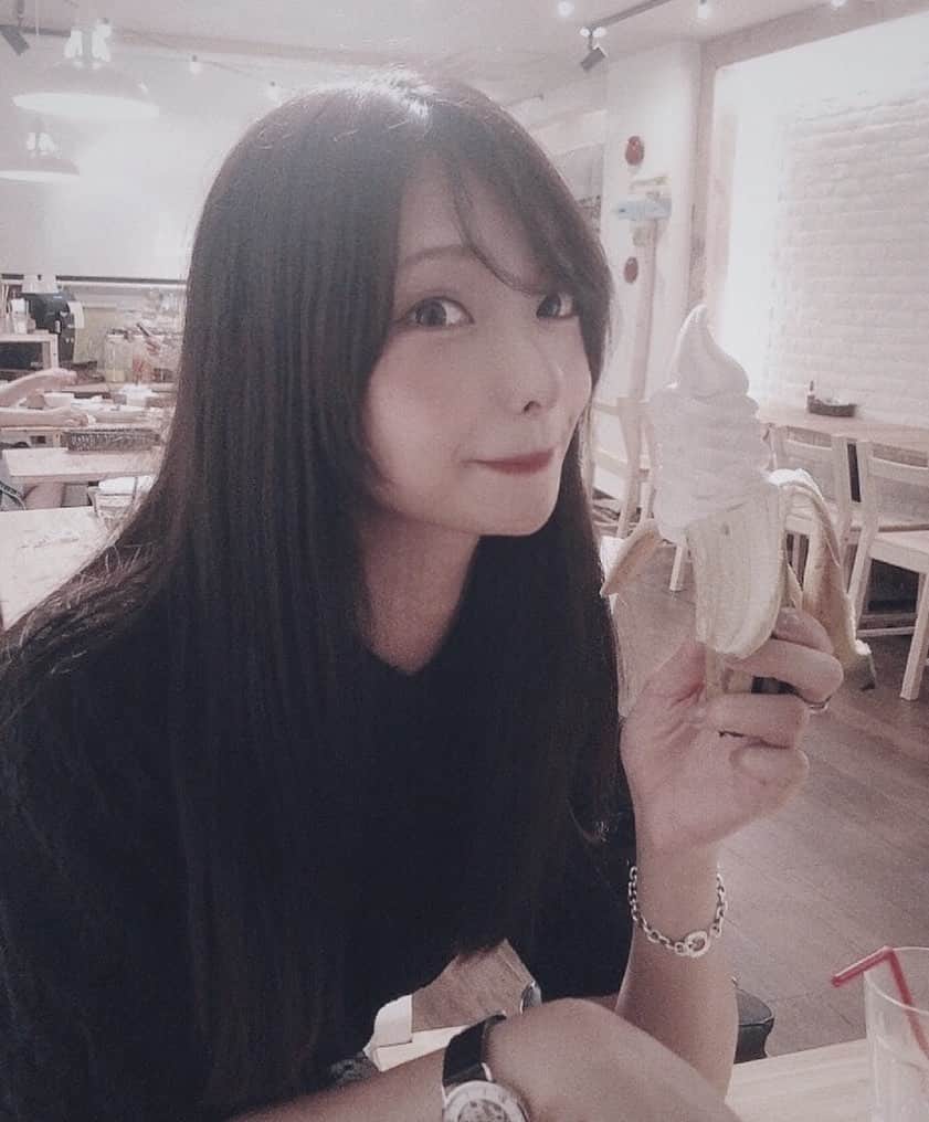 のインスタグラム：「@kao0829air が撮ってくれた盛れてるレイナちゃん。“わたし”っていうより“レイナちゃん”。」