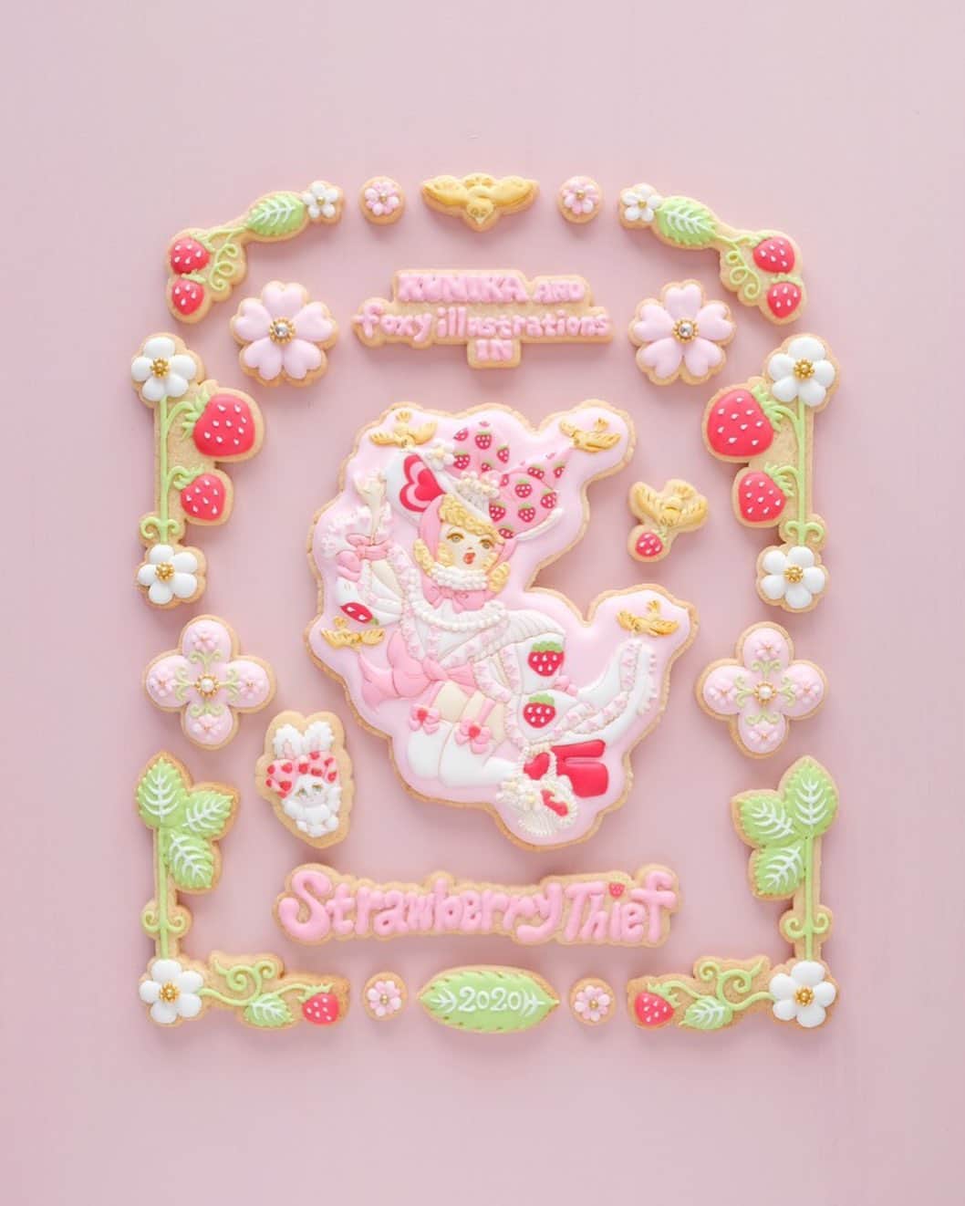 KUNIKAのインスタグラム：「Special collaboration with @____foxy____ 💗🍓🐰🎀🌹﻿ KUNIKA and foxy illustrations in Strawberry Theif🍓﻿ ﻿ 大好きなfoxy illustrationsとコラボレーションさせていただき、特別に描き下ろしてくださったイラストをアイシングクッキーで表現しました🤍﻿ テーマは『KUNIKAとfoxyのいちご泥棒🍓』﻿ こちらは今週11日(金)20時から、コラボレーショングッズとして発売されます！﻿ ﻿ 詳しい情報は改めてお知らせしますので、ぜひお楽しみに...💗」