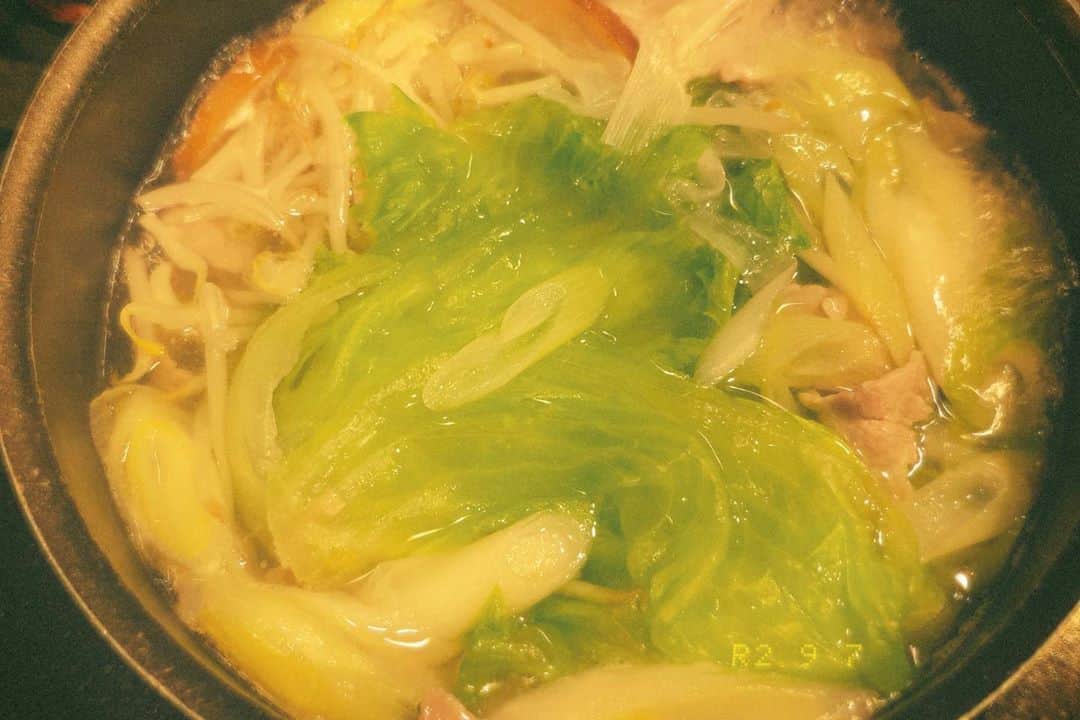 杉原由規奈のインスタグラム：「今日の夜ご飯は野菜をいっぱい食べる作戦。 #ゆきな食堂」