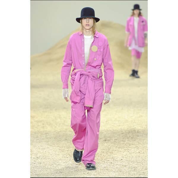 playfulさんのインスタグラム写真 - (playfulInstagram)「【2017S/Sコレクション】 Sacai 裾リブパッカリングシャツ /¥23,980 (k-80172)  https://www.playful-dc.com/products/details84535.html  #プレイフル #古着 #古着買取 #ブランド古着 #お洒落さんと繋がりたい #DCブランド #ユーズド #ヨウジヤマモト #ジャンポールゴルチエ  #イッセイミヤケ #コムデギャルソン #プリーツプリーズ #ワイズ #playful #jeanpaulgaultier #commedesgarcons #isseymiyake #yohjiyamamoto #papas #pleatsplease #ys #cdg #used #followme #撮影代行 #商品撮影 #広告写真#サカイ #sacai」9月7日 20時16分 - playful_dc