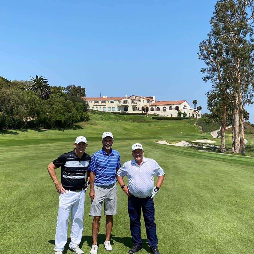ディーン・ノリスのインスタグラム：「Golf at Riviera Country Club. Fantastic」