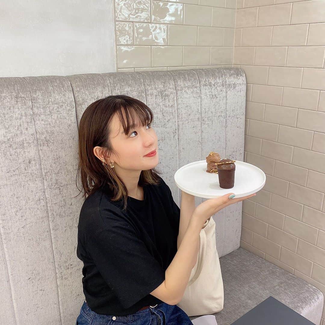 荒木悠衣のインスタグラム：「- トウブンタリテナイヨワタシ🌀🍭」