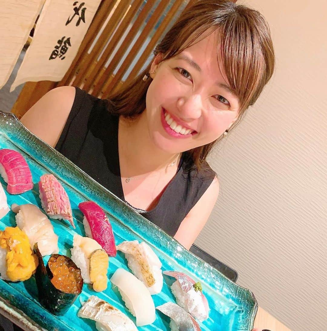 大西遥香さんのインスタグラム写真 - (大西遥香Instagram)「. 新潟のお寿司は本当に美味しい🍣✨ この写真は駅前の千代鮨さん！ 素材がいいのはもちろん、一貫一貫丁寧に作られているのが食べても伝わってきます😋 . #鮨　#寿司　#新潟　#sushi  #niigata  #千代鮨」9月7日 21時03分 - hrka_onsh