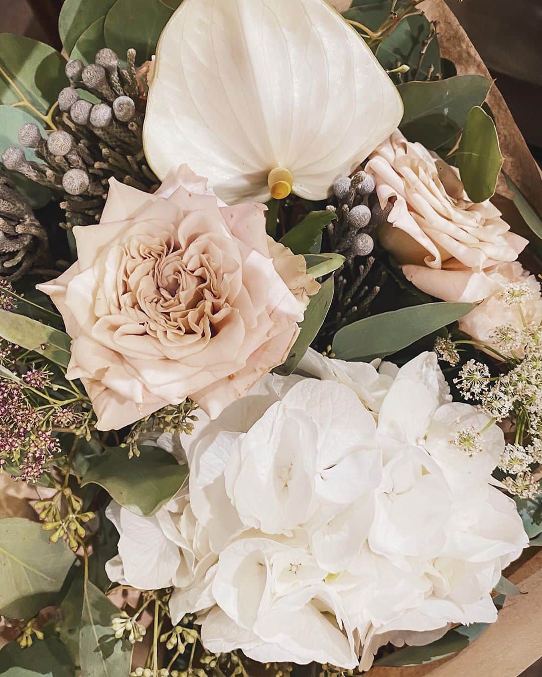 Anna Nyströmのインスタグラム：「New flowers 🤍」