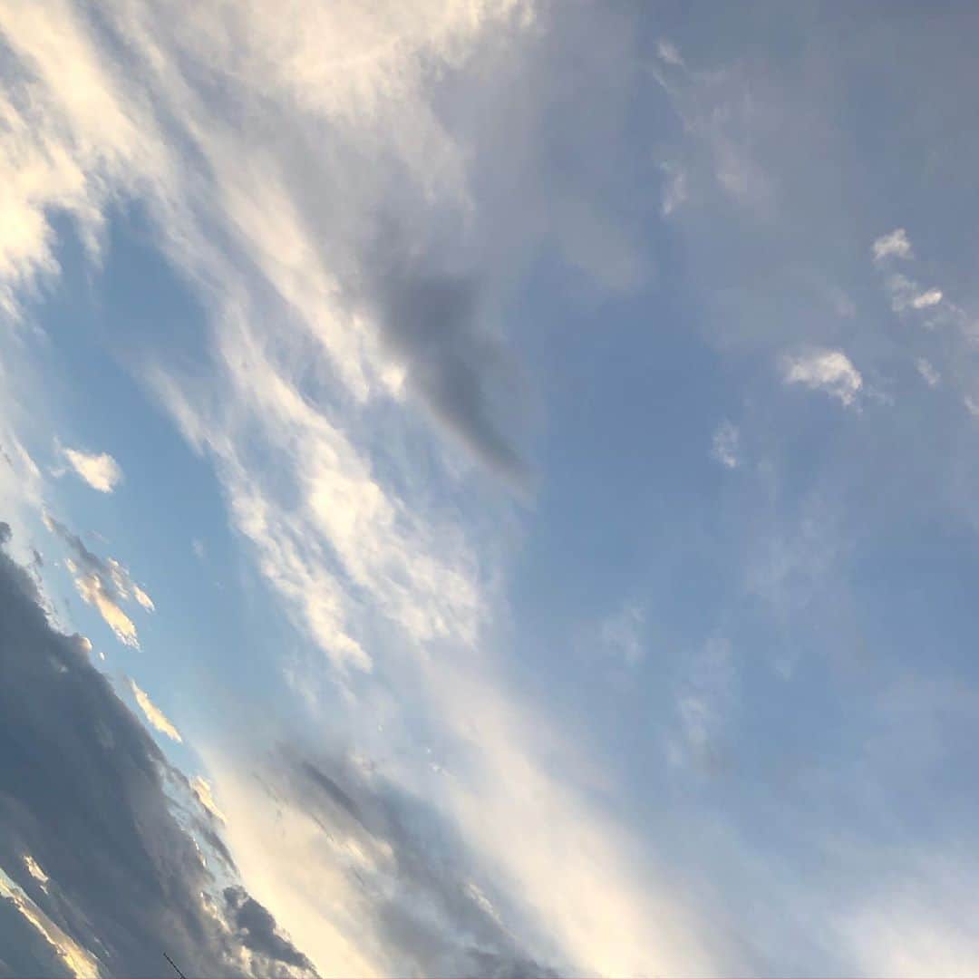 みやび 民謡ガールズ さんのインスタグラム写真 みやび 民謡ガールズ Instagram 今日の空 空 Sky 綺麗 美しい 自然 雲 Blue White Picture Album 写真 今日 夕方 夕暮れ 青 Wawawa みやび 9月7日 21時36分 N Miyabi0123