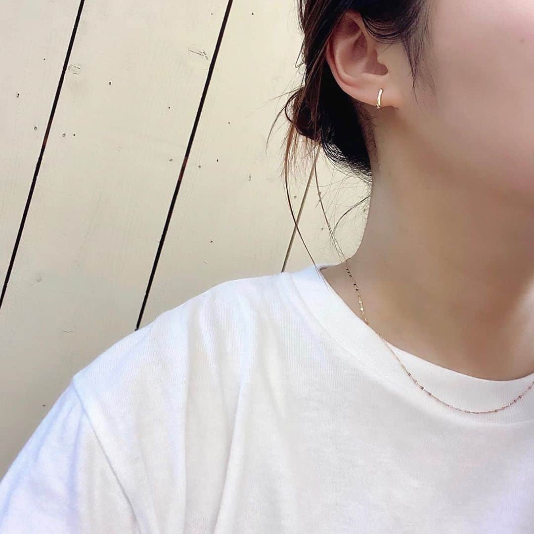 sayumi katoさんのインスタグラム写真 - (sayumi katoInstagram)「まだまだ暑くて夏コーデだけどバッグを秋っぽいグレンチェックにして少し秋意識。﻿ ﻿ ﻿ #jewelry_ume#ÜME#ユーミー#18金ピアス#18金ネックレス#天然石リング#指輪#シンプルコーデ#マザーバッグ」9月7日 21時49分 - say_ume